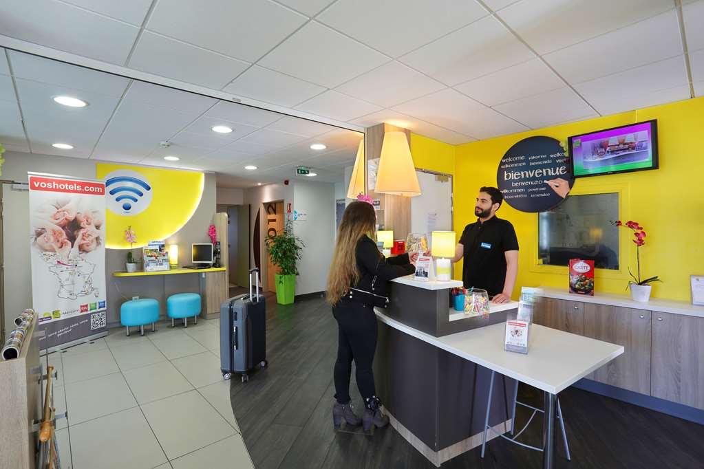 First Inn Hotel Paris Sud Лез-Юлис Интерьер фото