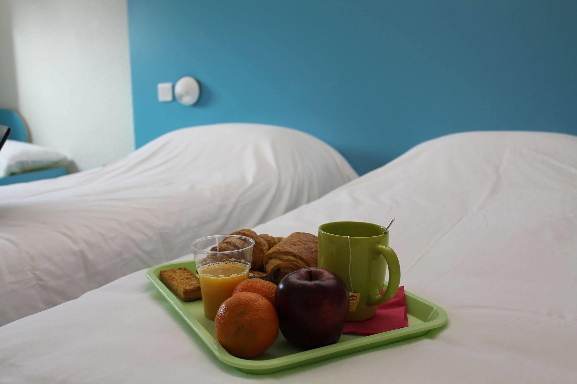 First Inn Hotel Paris Sud Лез-Юлис Экстерьер фото
